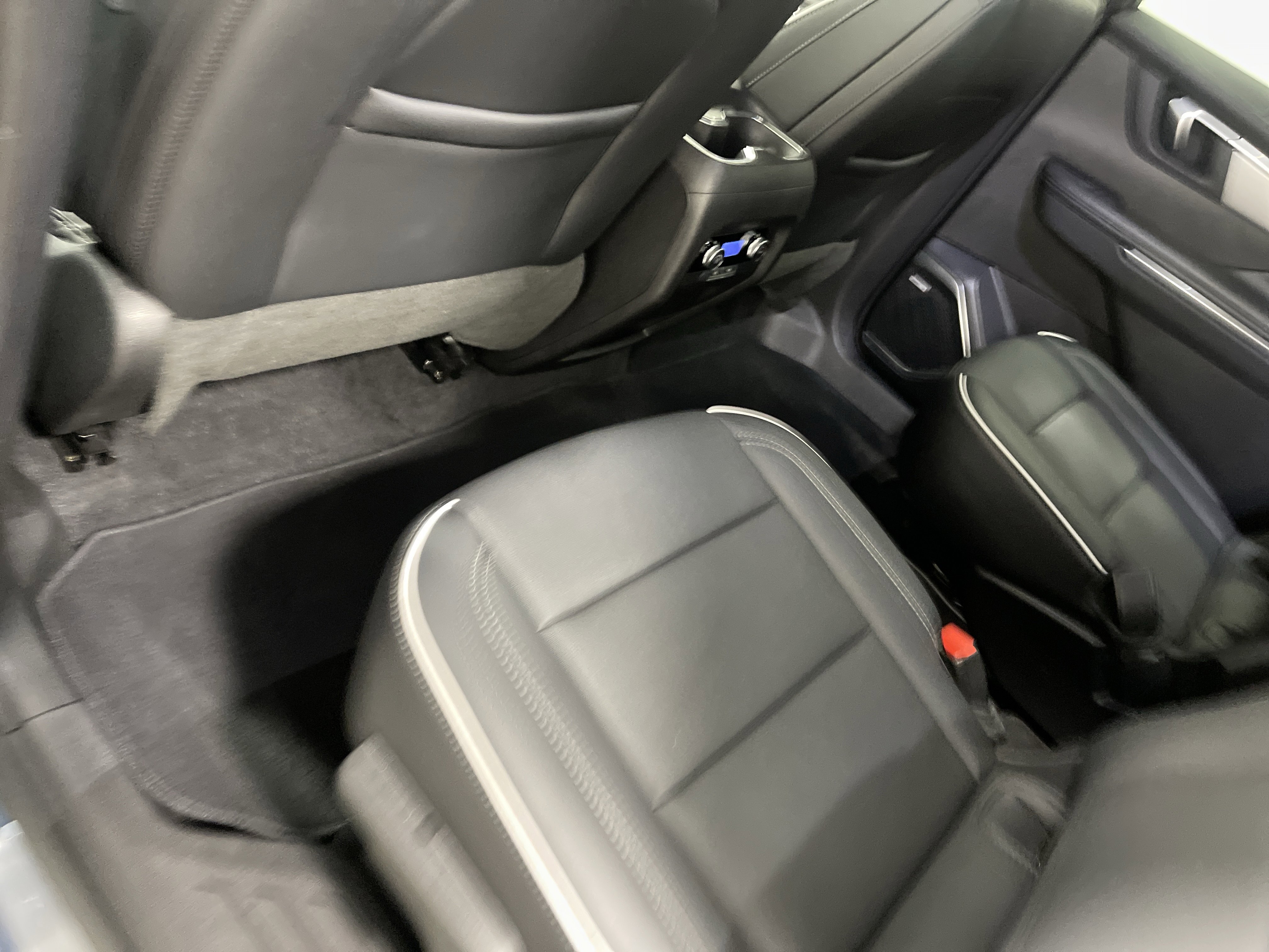 Used 2025 Buick Enclave Preferred image 17