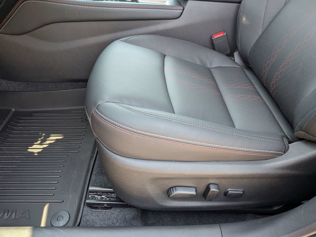 New 2026 Nissan Altima 2.5 SR w/ SR Premium Package FWD image 16