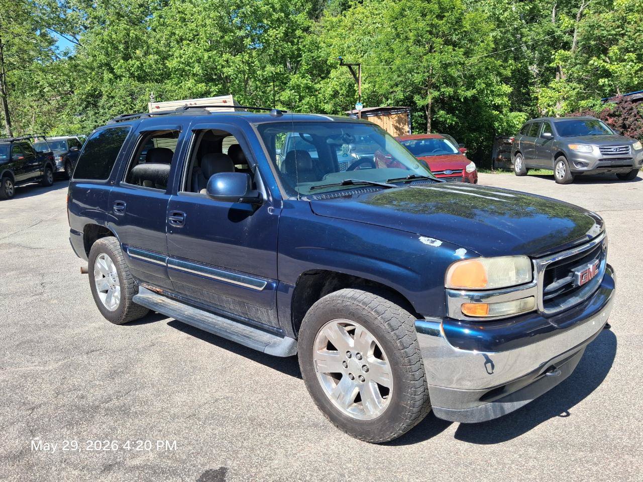 Used 2005 GMC Yukon SLT w/ SLT Preferred Equipment Group AWD/4WD image 4
