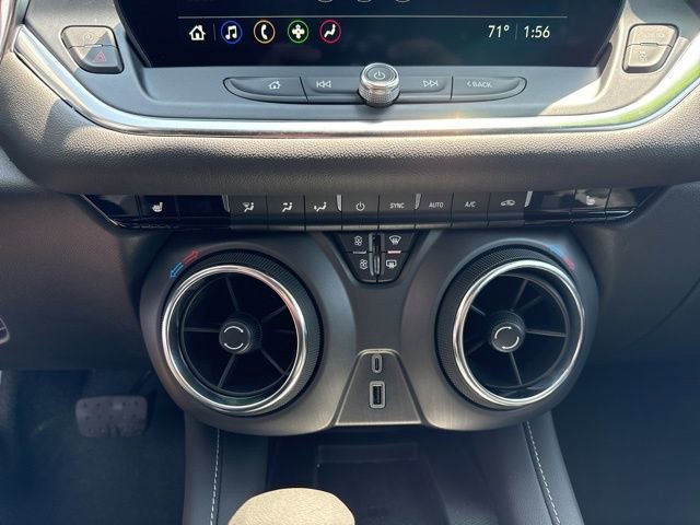 Used 2025 Chevrolet Blazer LT w/ Convenience Package image 19