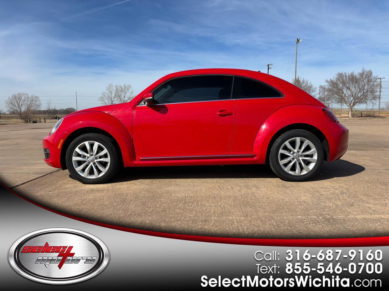 Used 2013 Volkswagen Beetle TDI FWD image 1