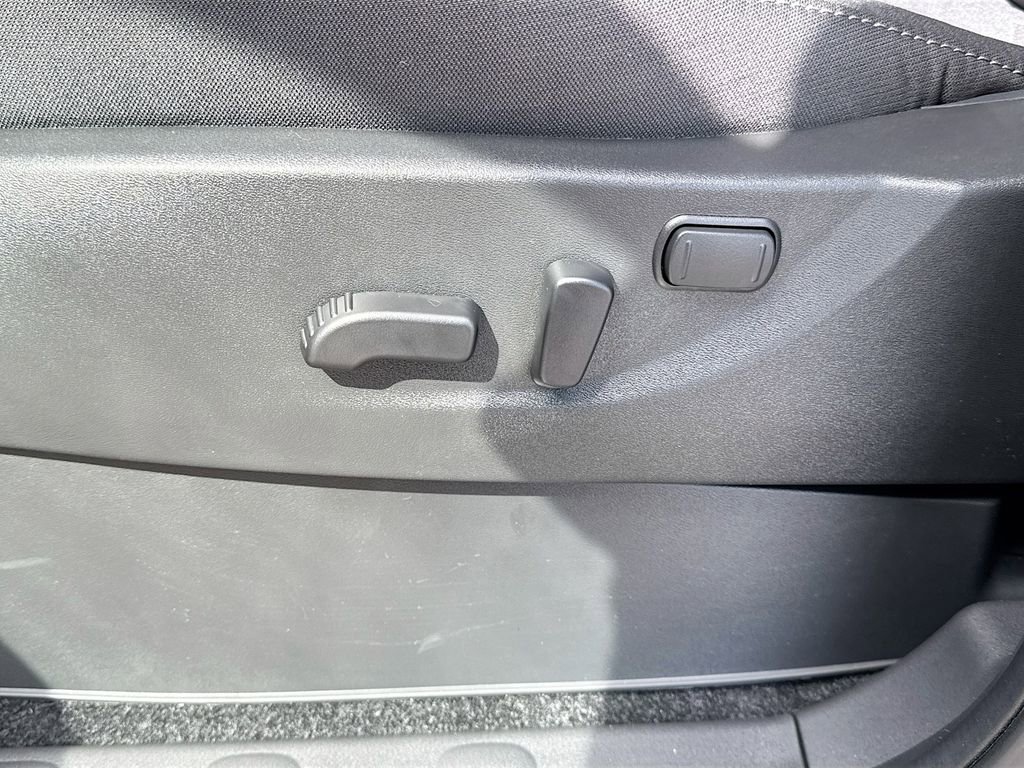 New 2026 Nissan Frontier SV image 17