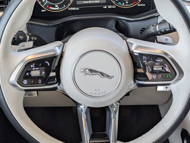 Used 2025 Jaguar F-PACE R-Dynamic S image 14