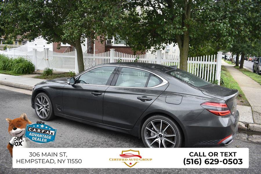 Used 2025 Genesis G70 2.5T image 9