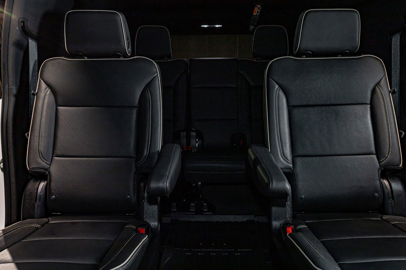 Used 2025 GMC Yukon XL Elevation w/ Technology Package image 22