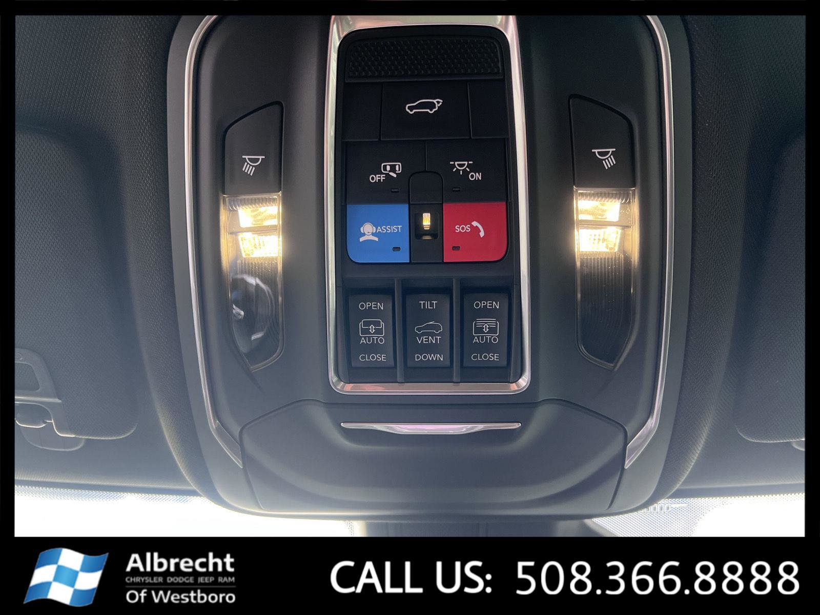 New 2025 Jeep Grand Cherokee Limited w/ Luxury Tech Group II image 24