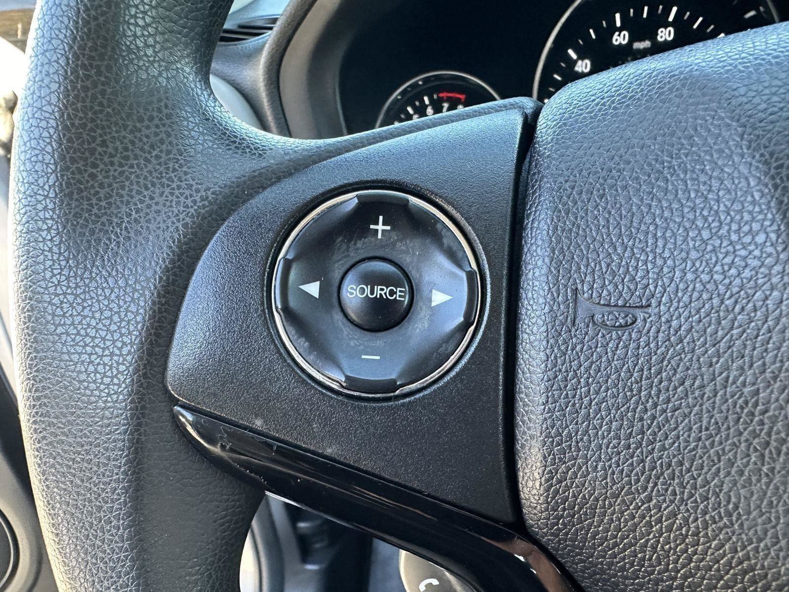 Used 2017 Honda HR-V LX image 16