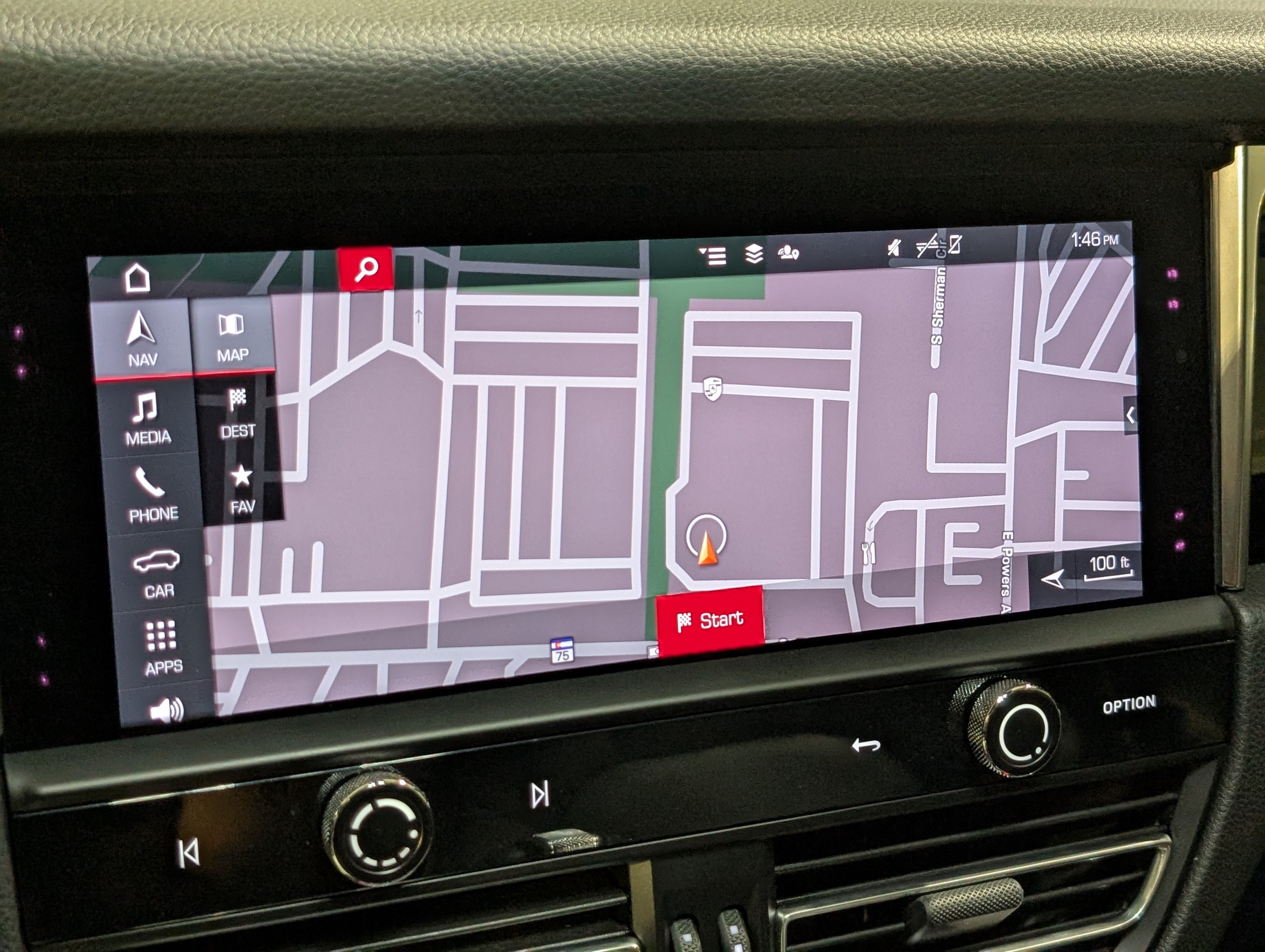 Certified 2022 Porsche Macan S AWD/4WD image 34