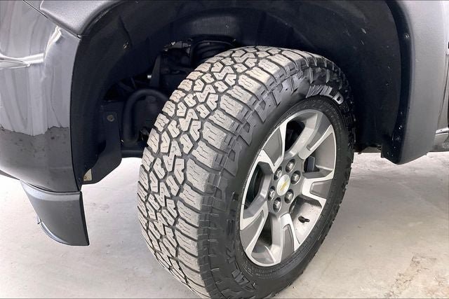 Used 2017 Chevrolet Colorado Z71 AWD/4WD image 33