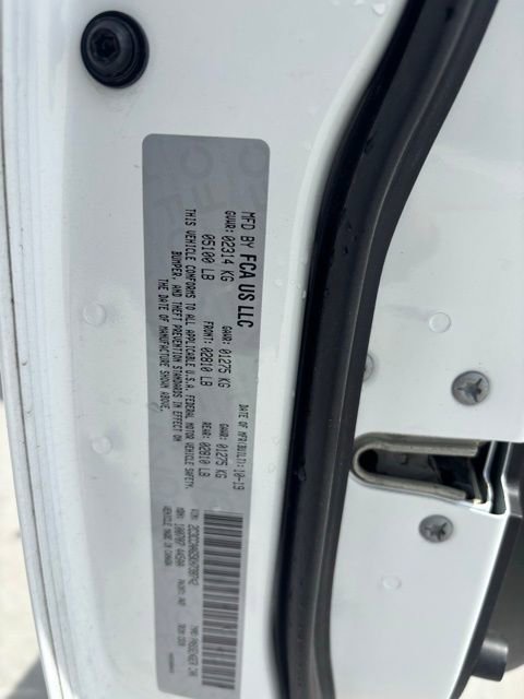 Used 2019 Chrysler 300 Touring w/ Sport Appearance Package RWD image 7