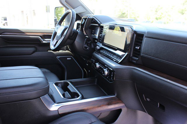 Used 2025 GMC Sierra 3500 SLT w/ SLT Convenience Package image 20