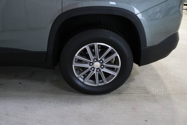Used 2023 Chevrolet Traverse LT image 36