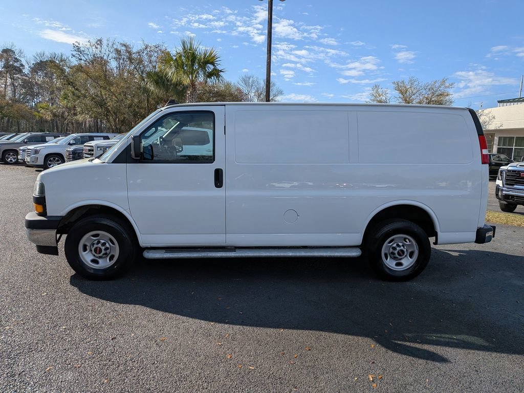 Used 2024 GMC Savana 2500 w/ Driver Convenience Package image 6