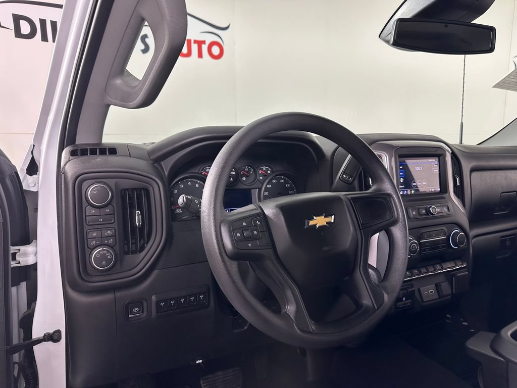 Used 2024 Chevrolet Silverado 2500 Custom w/ Custom Value Package AWD/4WD image 16