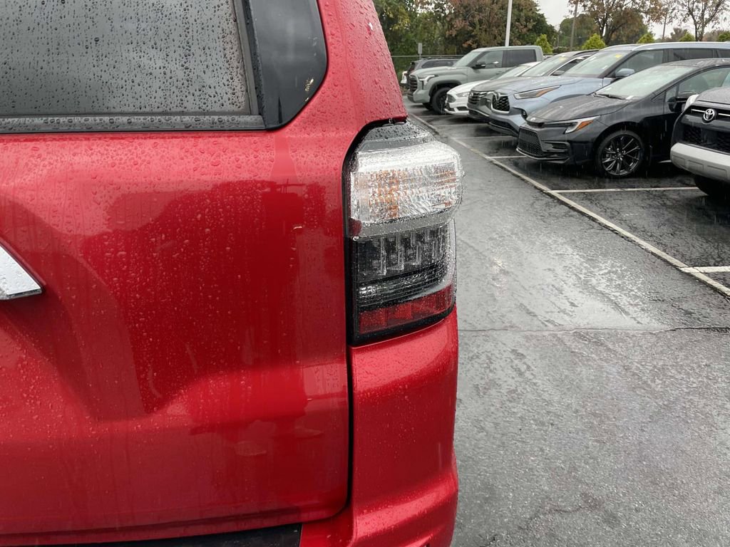Used 2022 Toyota 4Runner Limited image 18