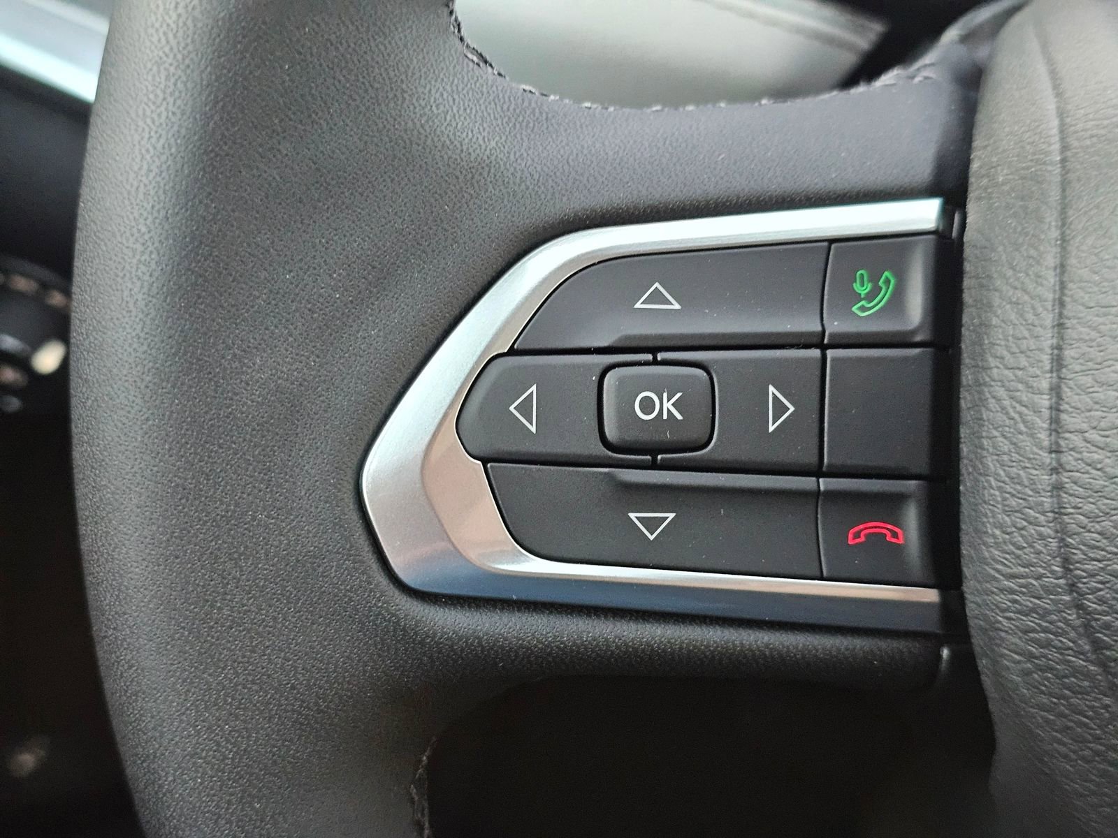 New 2026 Jeep Compass Limited image 17