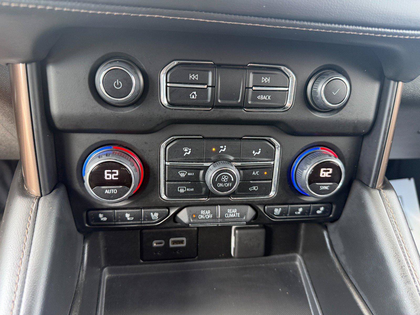 Used 2022 Chevrolet Suburban High Country AWD/4WD image 18