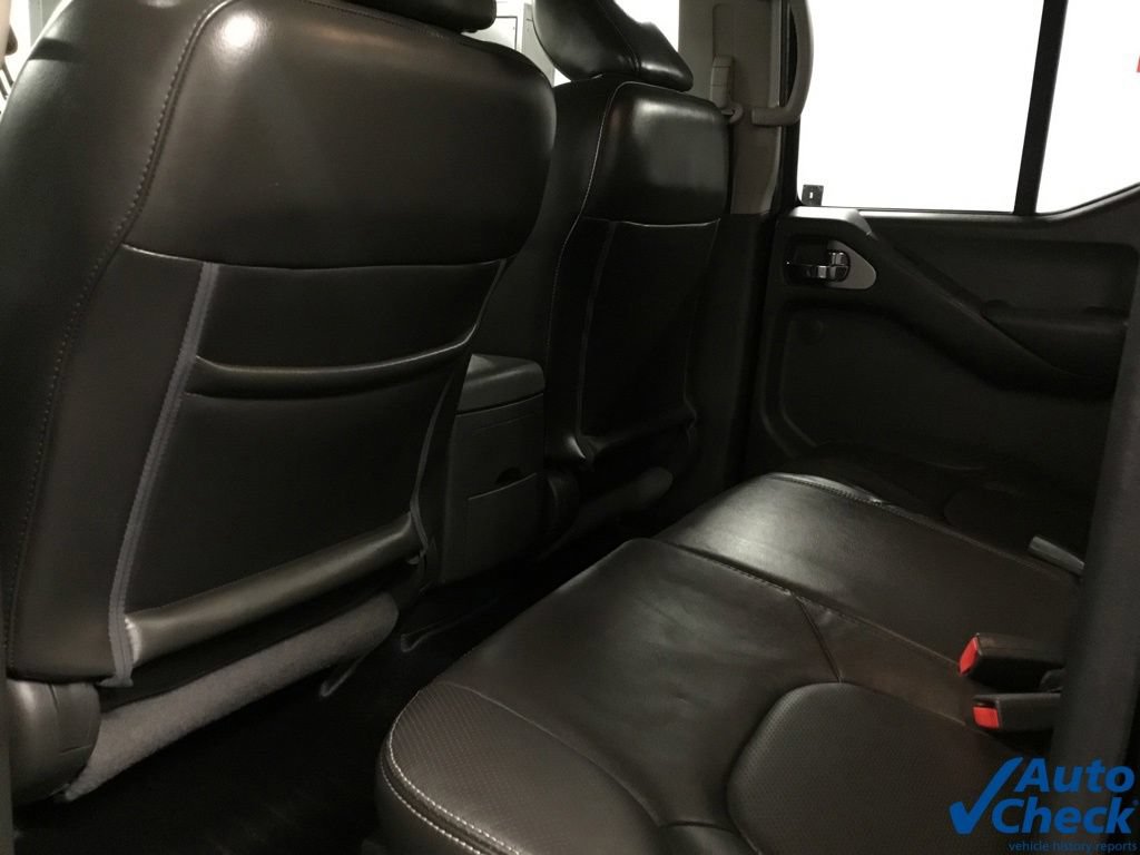 Used 2016 Nissan Frontier PRO-4X w/ Pro-4x Luxury Package AWD/4WD image 33