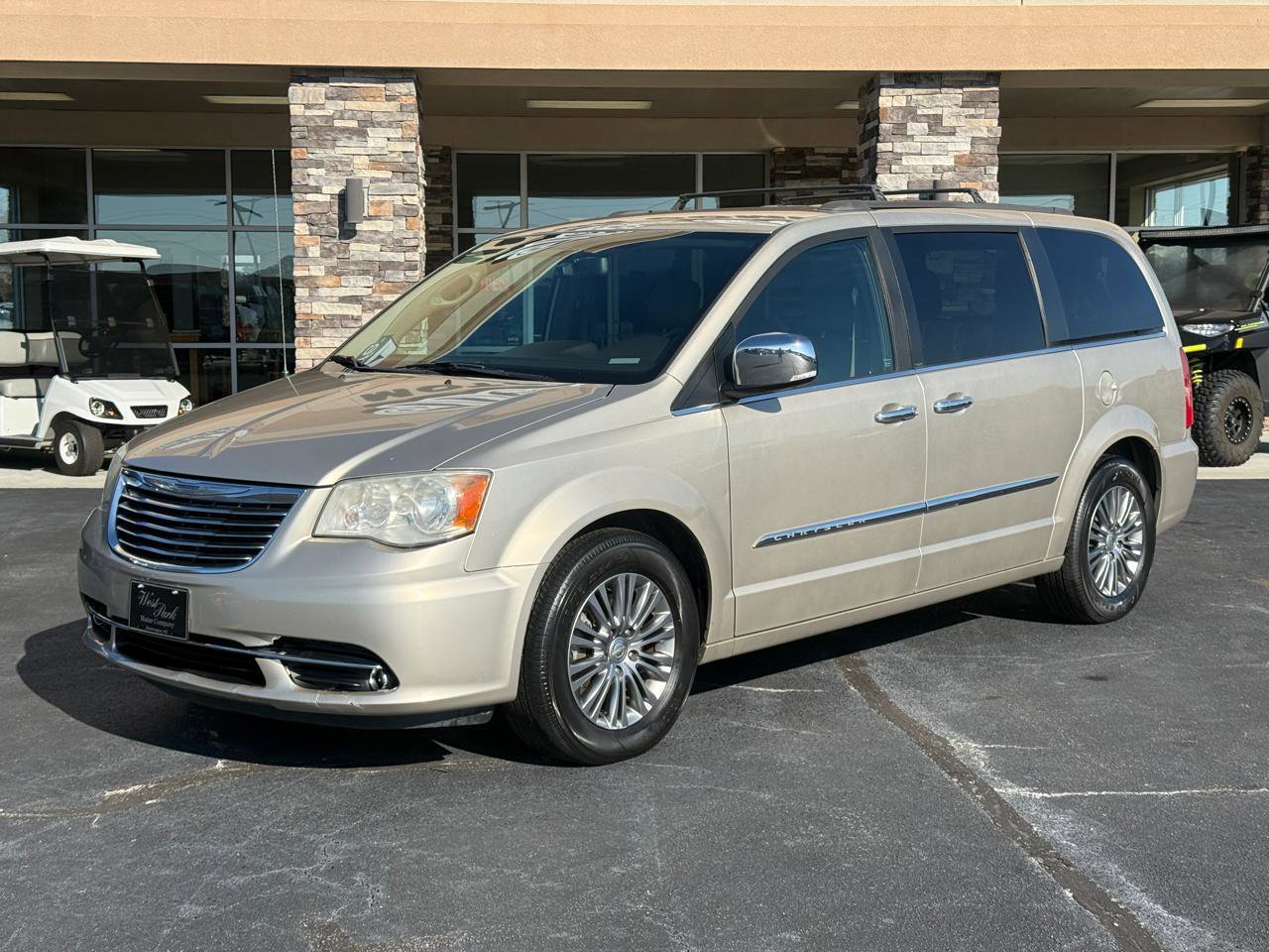 Used 2014 Chrysler Town & Country Touring-L w/ Driver Convenience Group