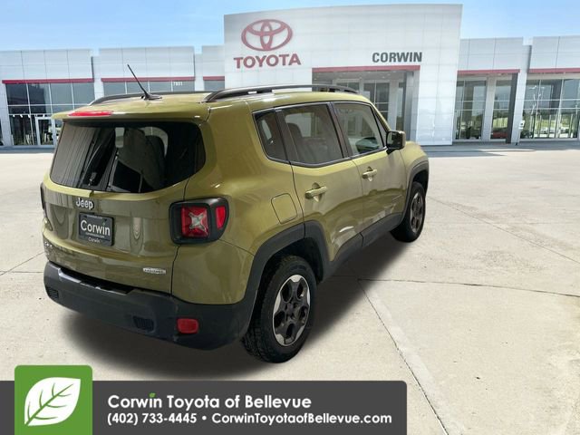 Used 2015 Jeep Renegade Latitude image 8