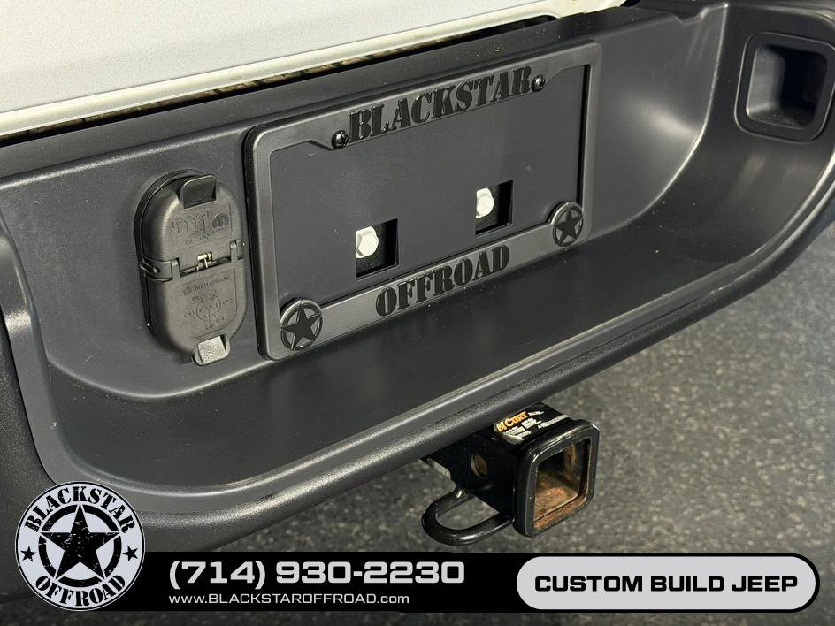 Used 2023 Jeep Gladiator Rubicon w/ Cold Weather Group AWD/4WD image 14