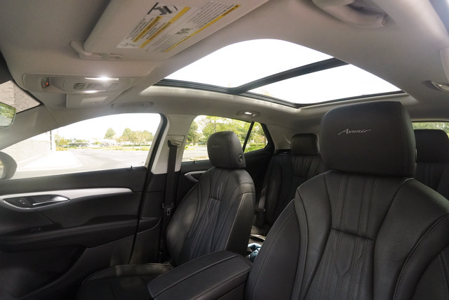 Used 2024 Buick Envision Avenir AWD/4WD image 19
