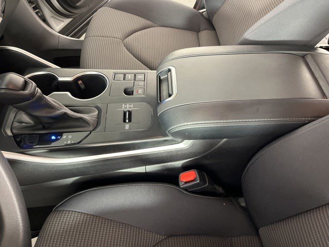 Used 2023 Toyota Highlander L FWD image 25