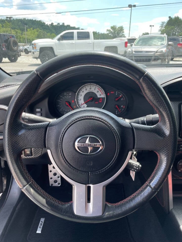 Used 2016 Scion FR-S RWD image 21
