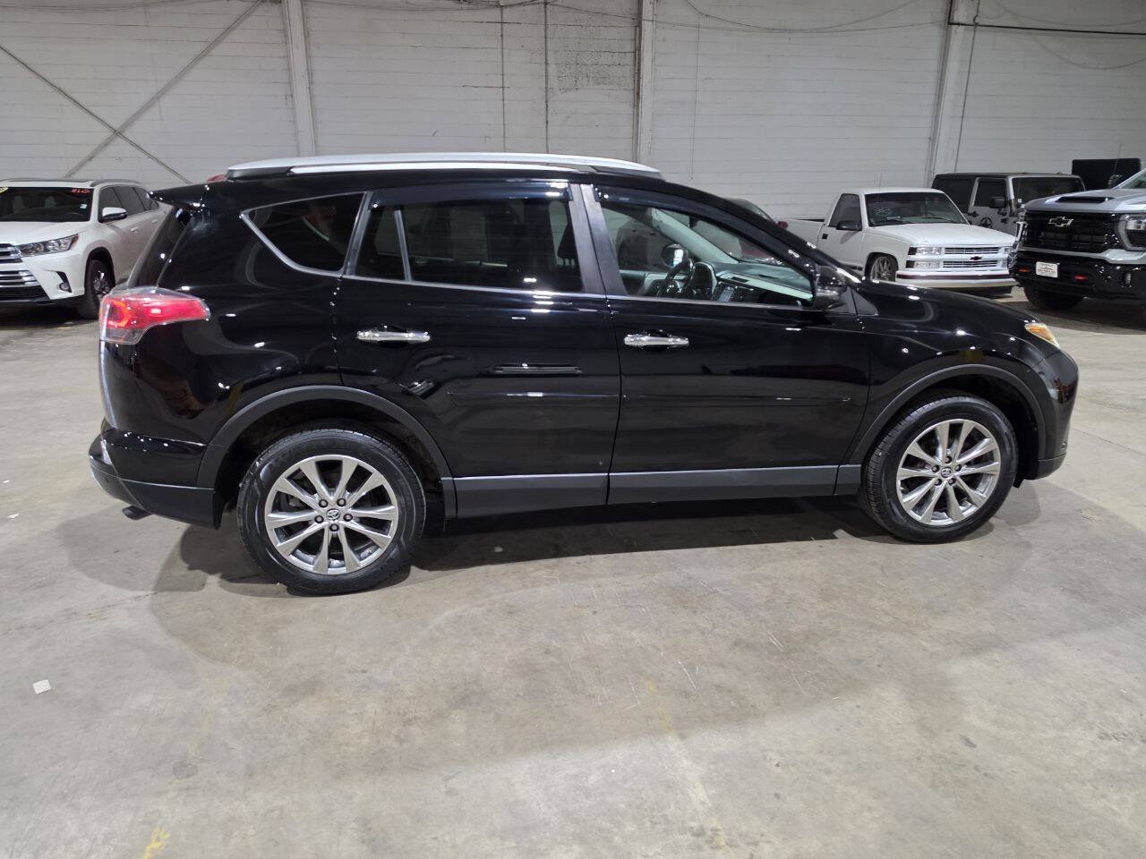 Used 2016 Toyota RAV4 Limited AWD/4WD image 13