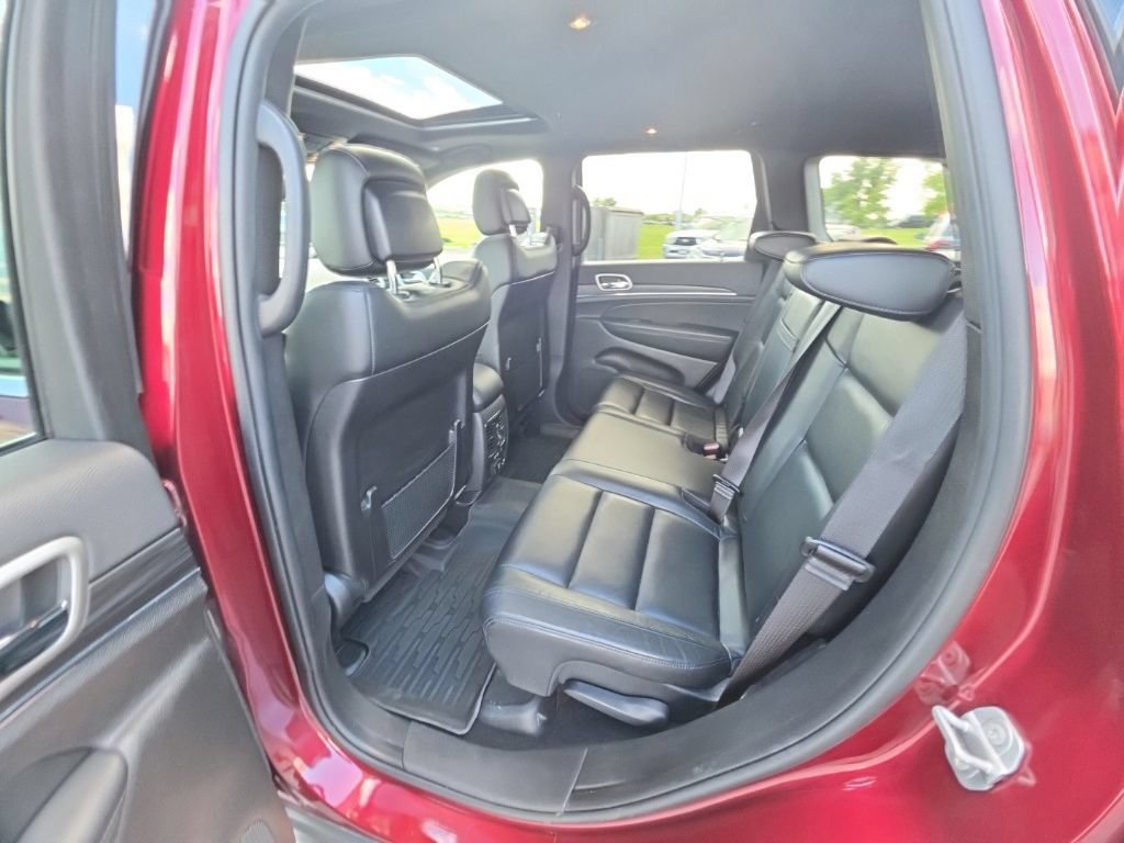 Used 2021 Jeep Grand Cherokee Limited AWD/4WD image 27