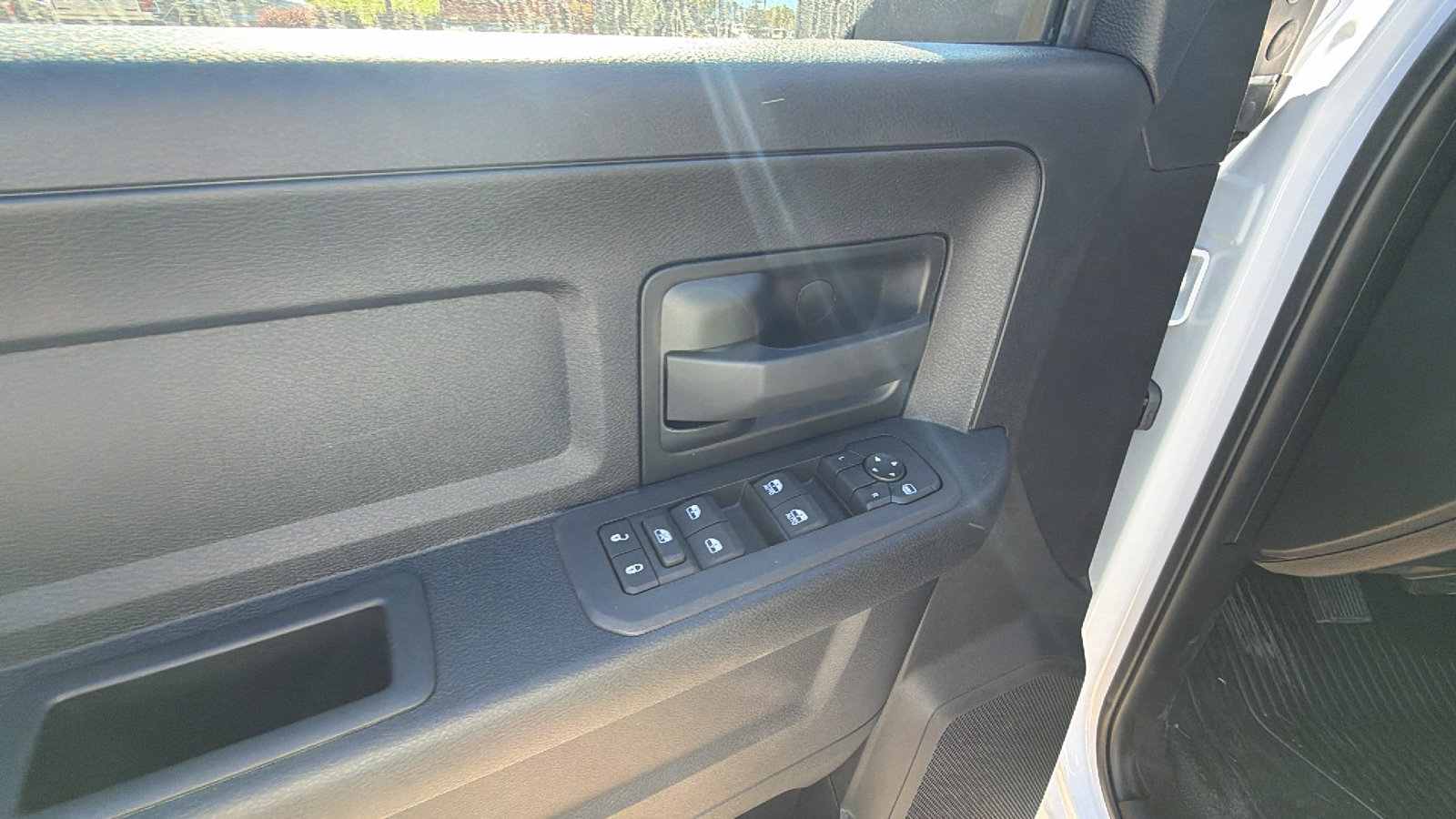 New 2026 RAM 5500 Tradesman w/ Chrome Appearance Group AWD/4WD image 16