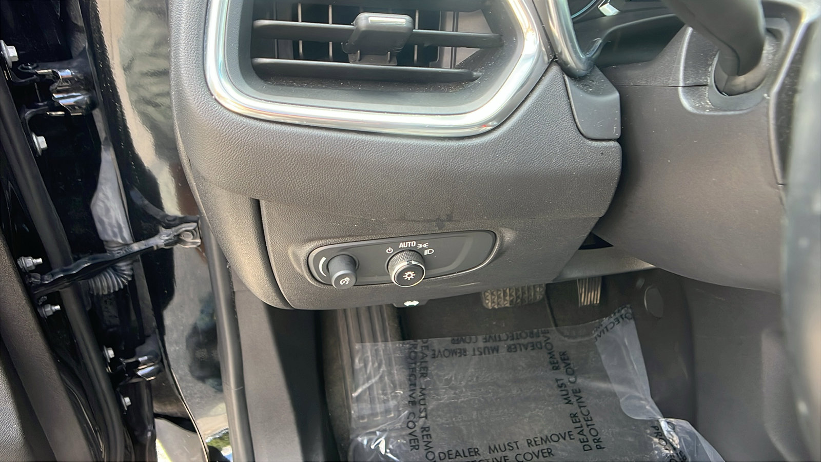 Used 2024 Chevrolet Equinox LT image 26