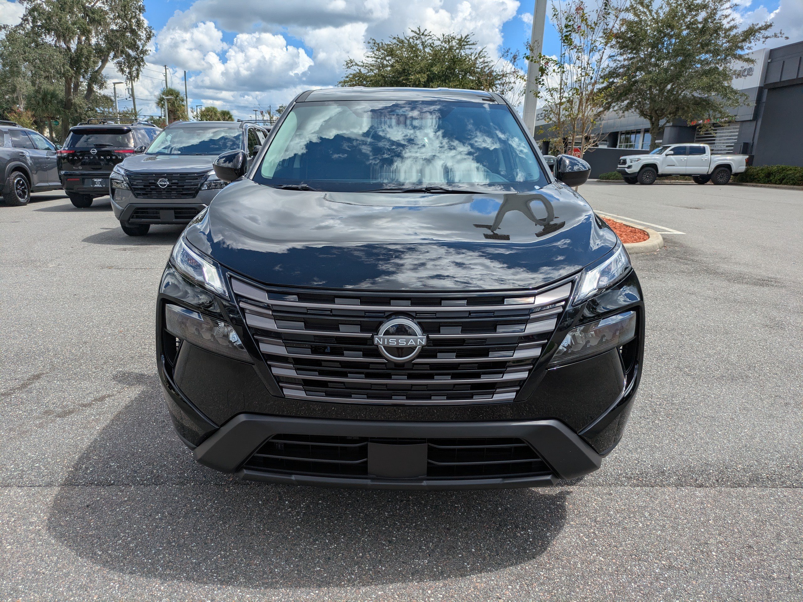 New 2026 Nissan Rogue SV FWD image 9