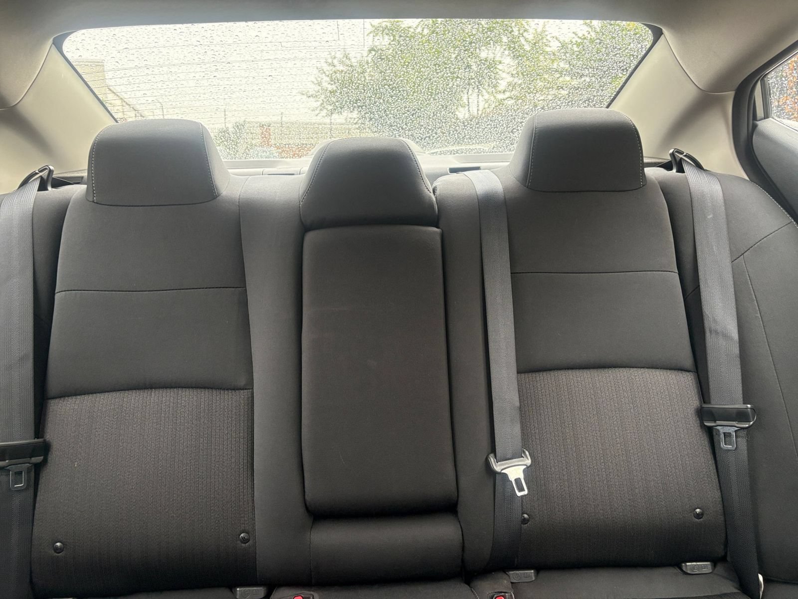 Used 2025 Nissan Altima 2.5 SV FWD image 32