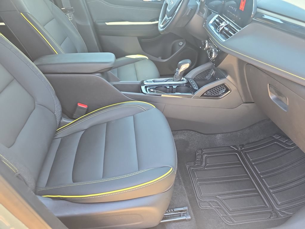 Used 2025 Chevrolet TrailBlazer ACTIV w/ Convenience Package FWD image 10