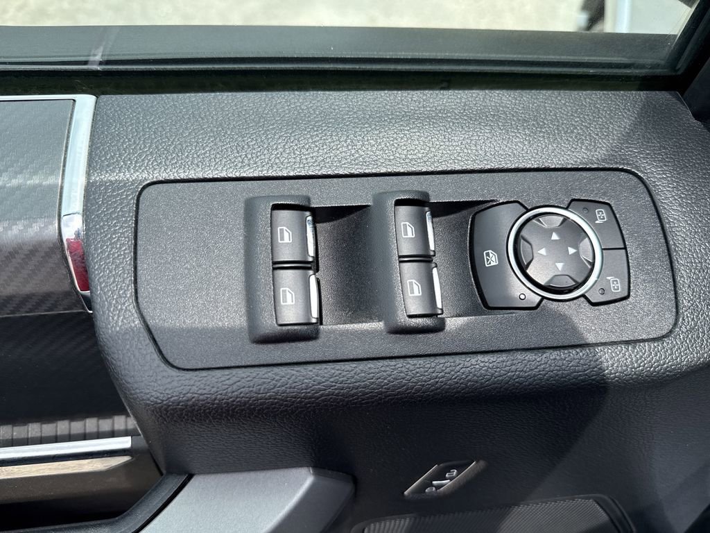 Used 2019 Ford F150 XLT w/ Equipment Group 302A Luxury image 8