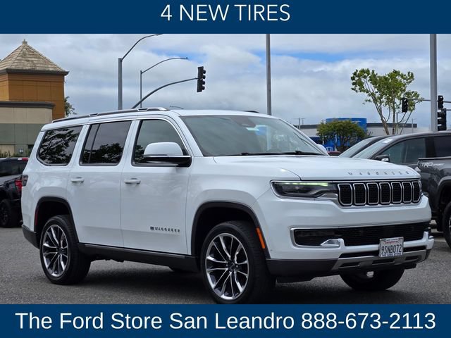 Used 2022 Jeep Wagoneer Series III w/ Premium Group I AWD/4WD image 3