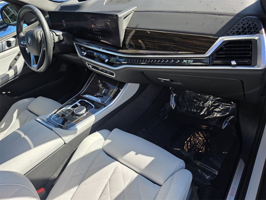 Certified 2025 BMW X5 sDrive40i w/ Premium Package image 34