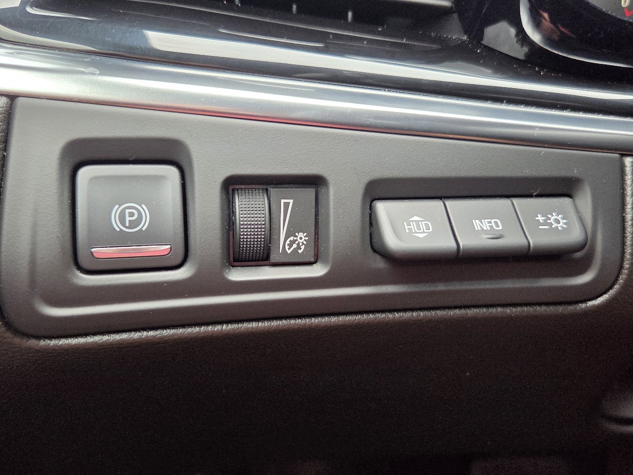 Used 2022 Cadillac XT6 Premium Luxury image 31