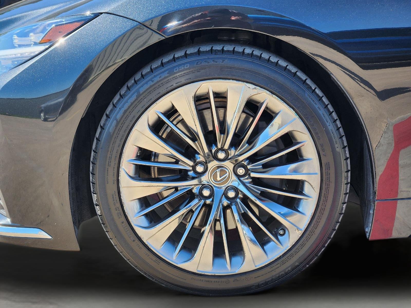 Used 2021 Lexus LS 500 w/ Interior Upgrade Package RWD image 10