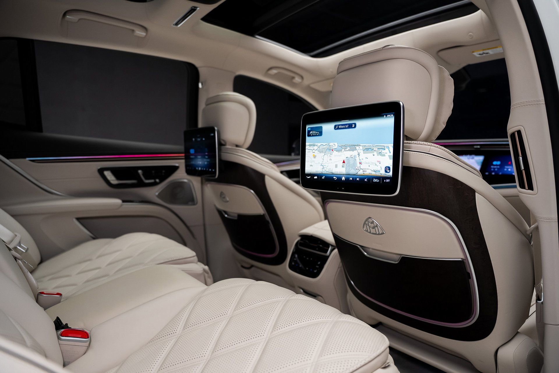 Used 2024 Mercedes-Benz Maybach EQS 680 4MATIC image 70