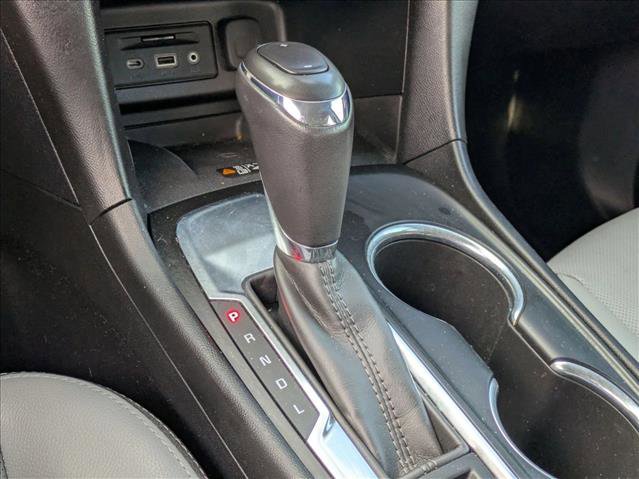 Used 2019 Chevrolet Equinox Premier image 12