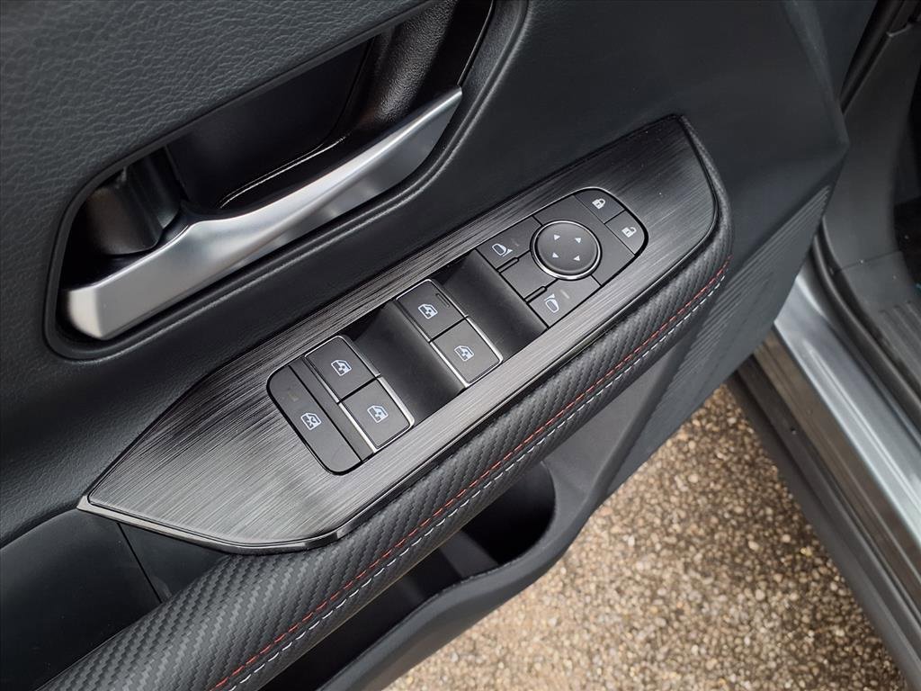 New 2026 Nissan Kicks SR w/ Cold Weather Package image 19