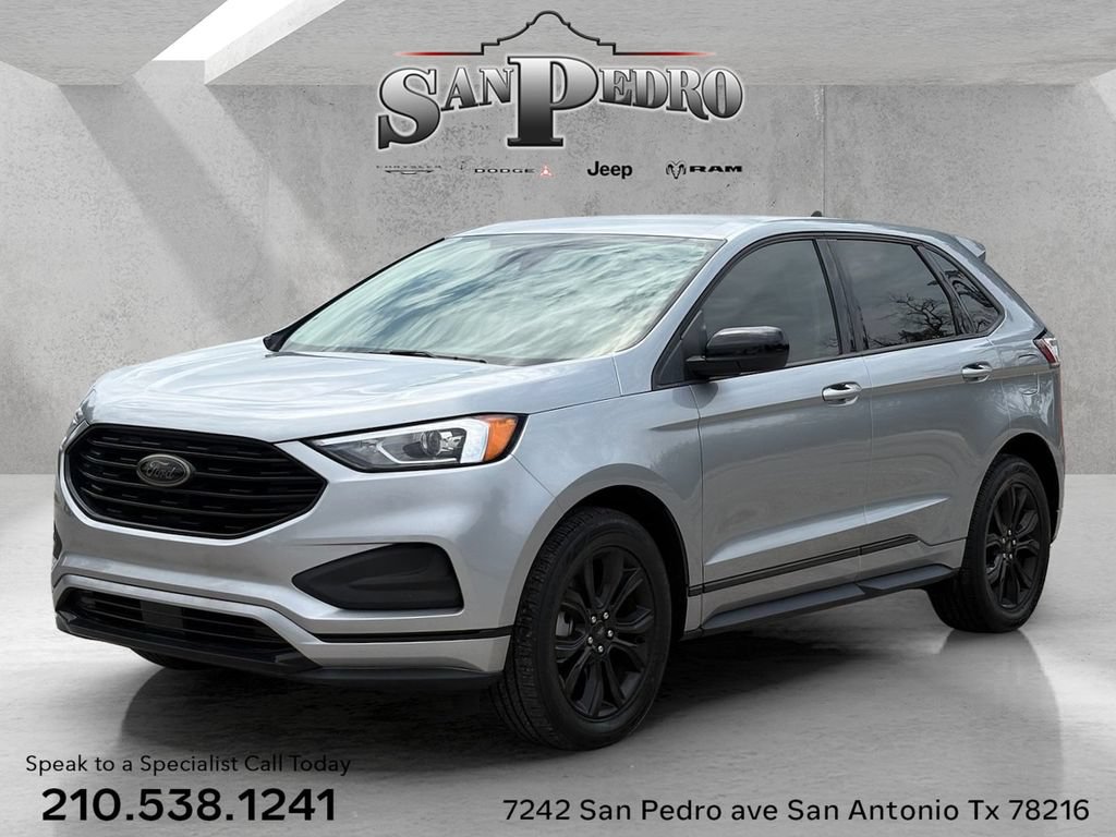 Used 2023 Ford Edge SE w/ Black Appearance Package