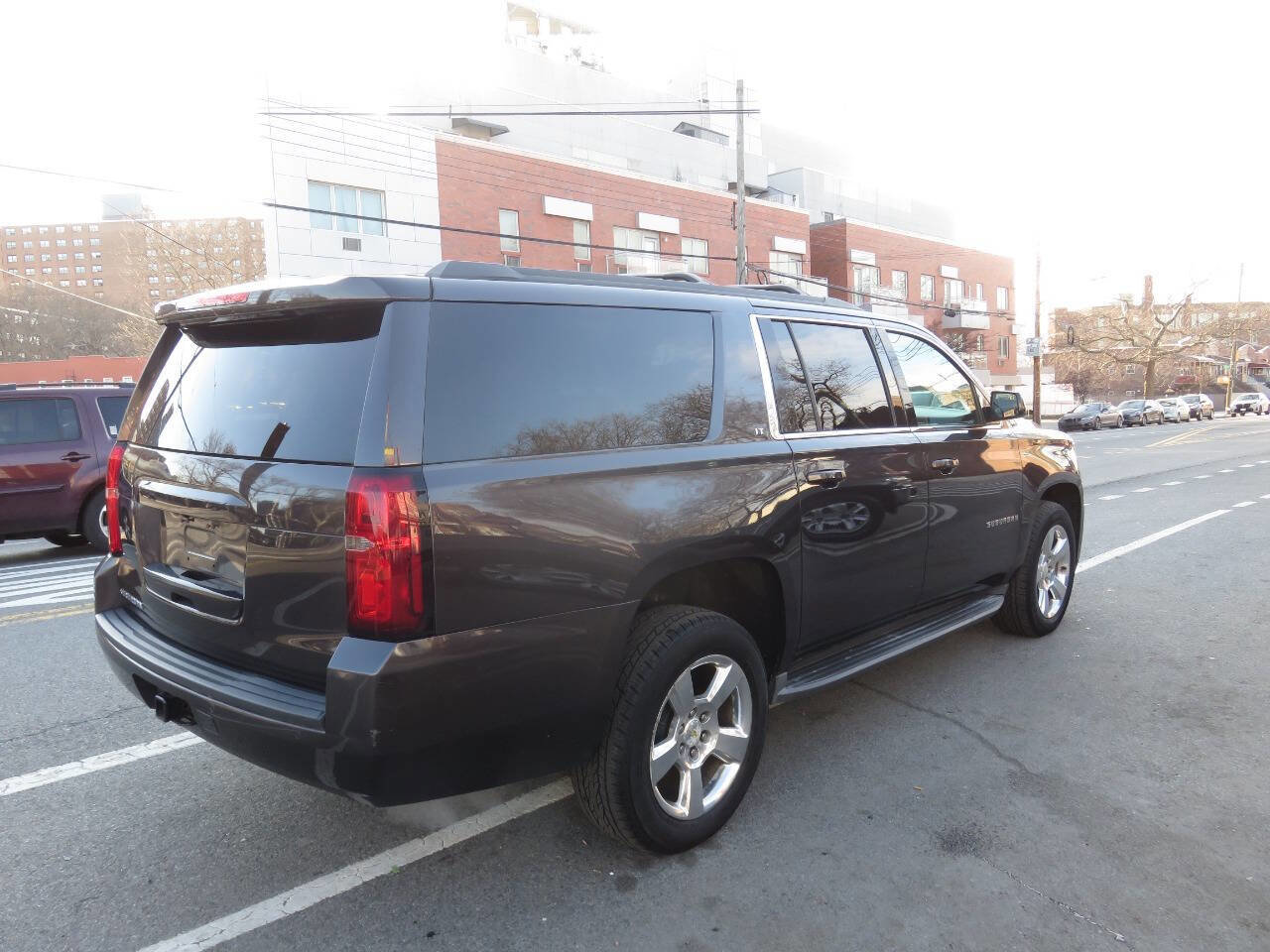 Used 2015 Chevrolet Suburban LT AWD/4WD image 4