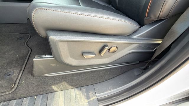 New 2026 Ford F350 Lariat w/ FX4 Off-Road Package image 23