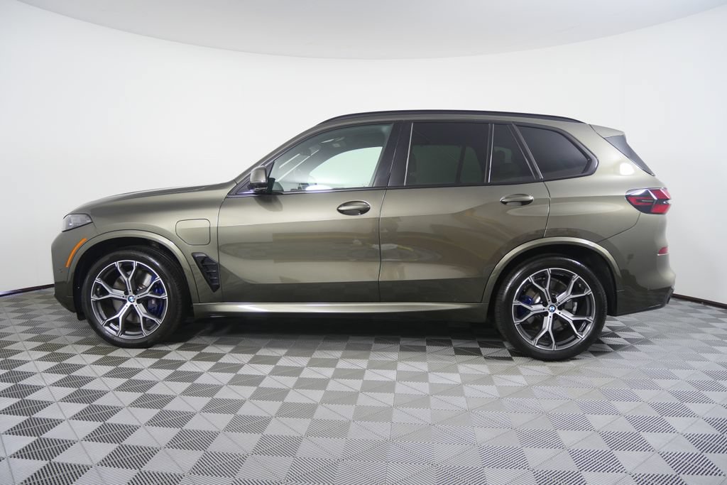 Used 2026 BMW X5 xDrive50e w/ Executive Package AWD/4WD image 2