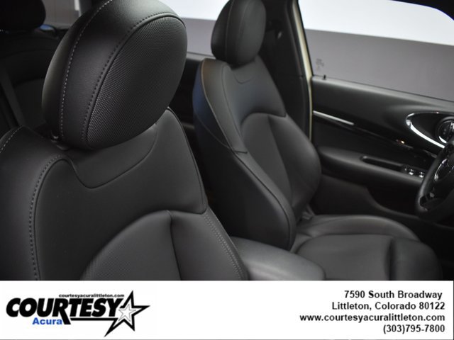 Used 2022 MINI Cooper Clubman S w/ Premium Package image 27