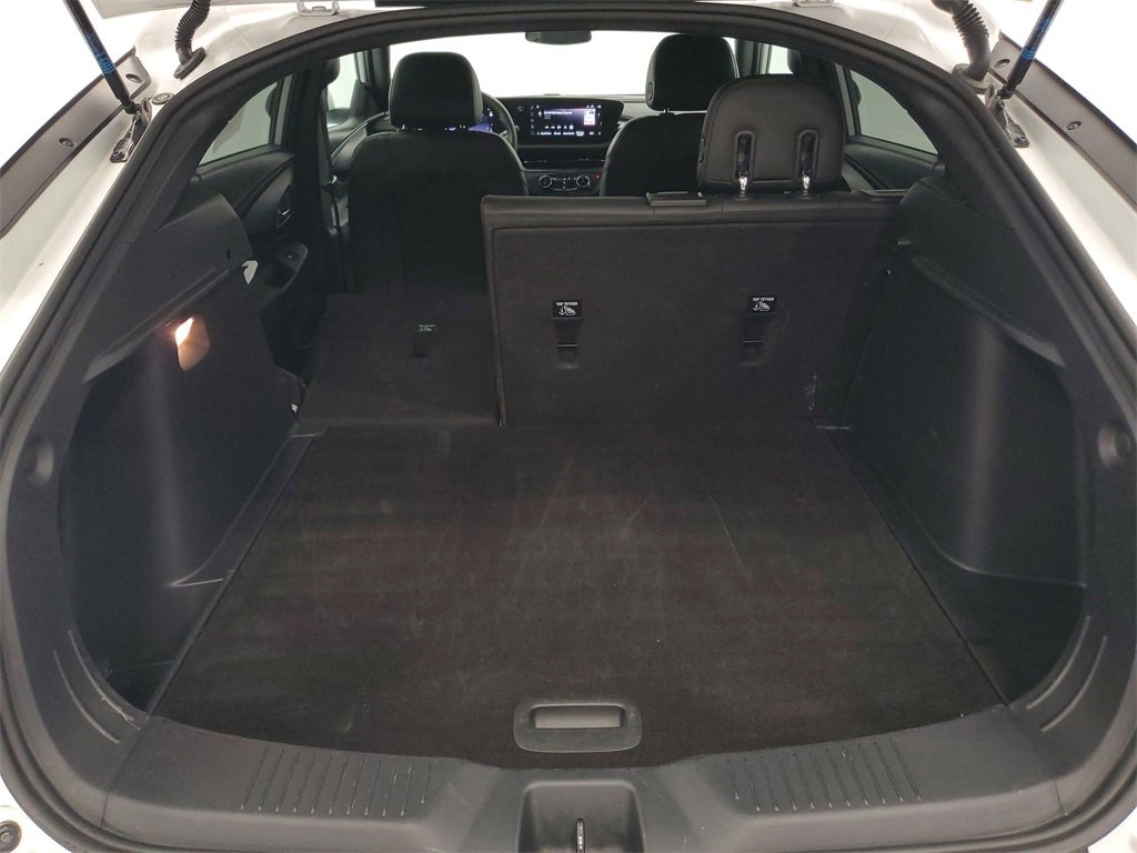 Used 2025 Buick Envista Preferred image 26