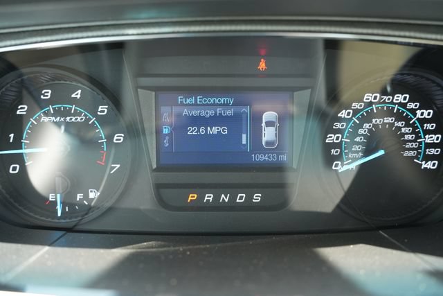 Used 2014 Ford Taurus SE FWD image 23